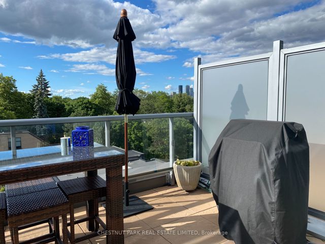 601 - 6 Parkwood Ave