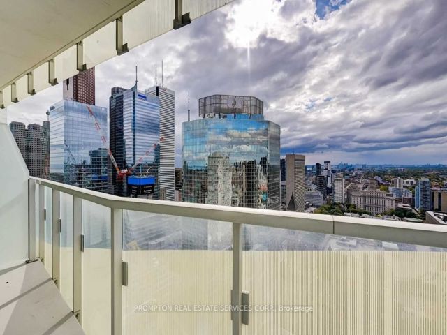 3511 - 197 Yonge St