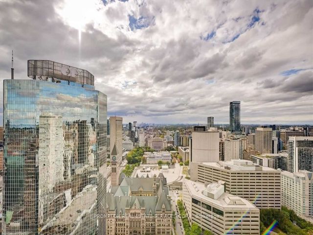 3511 - 197 Yonge St