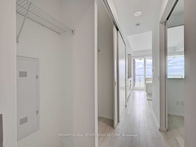 3511 - 197 Yonge St