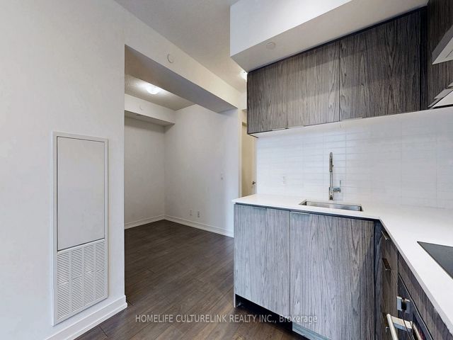 1117 - 60 Shuter St