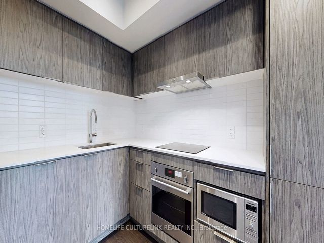 1117 - 60 Shuter St