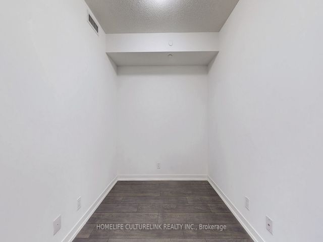 1117 - 60 Shuter St