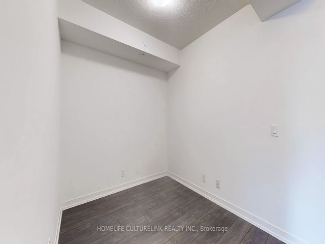 1117 - 60 Shuter St