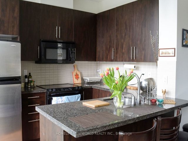 512 - 120 Homewood Ave