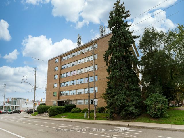 403 - 1220 Bayview Ave