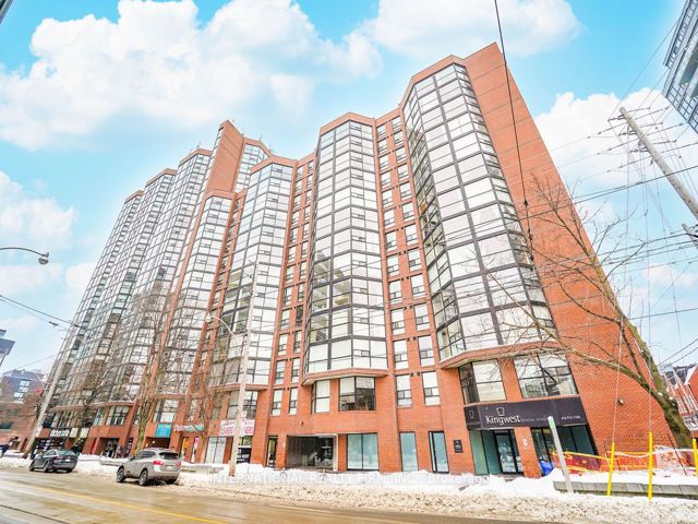 811 - 725 King St W