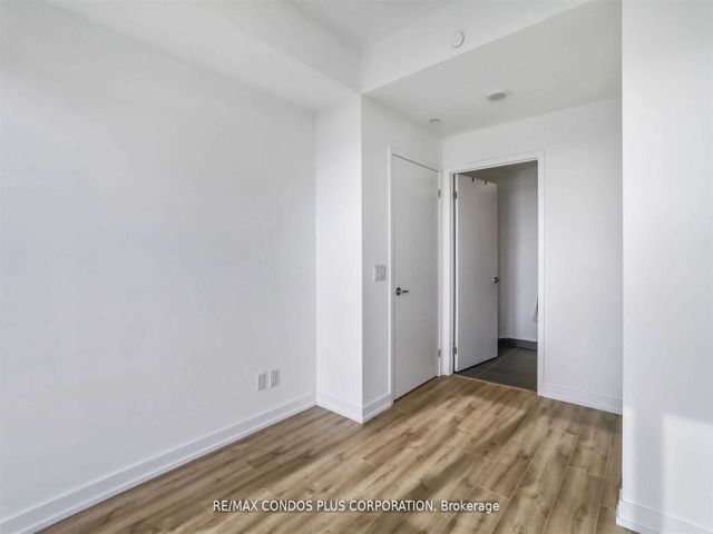 1402 - 135 East Liberty St