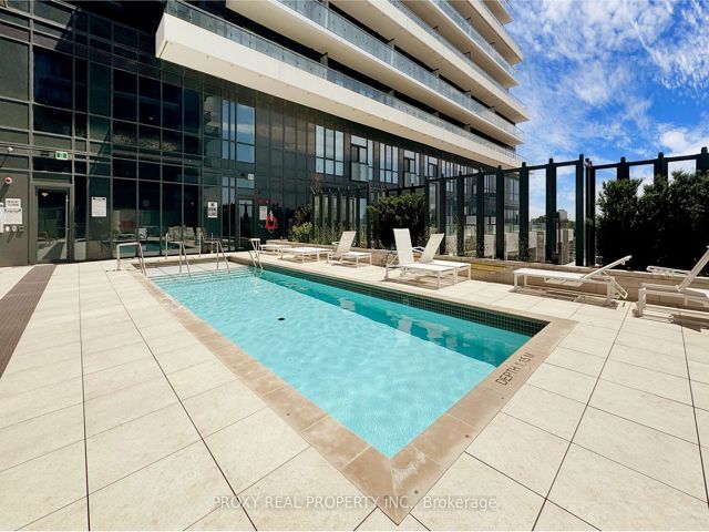 833 - 20 Inn On The Park Dr