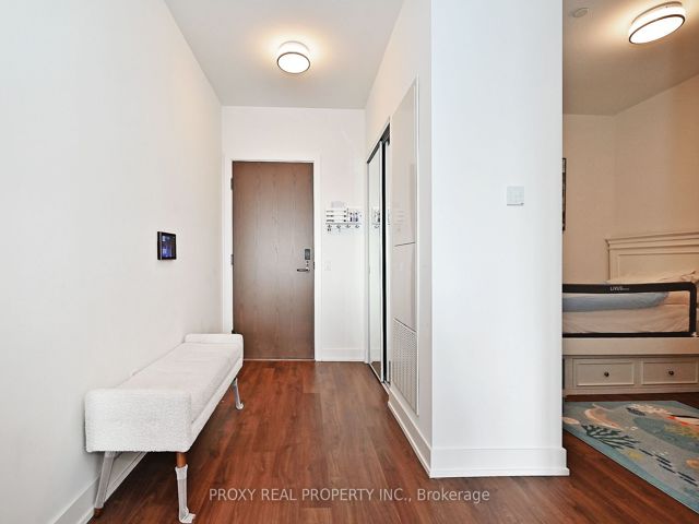 833 - 20 Inn On The Park Dr