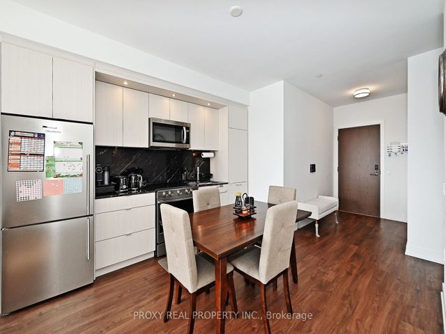 833 - 20 Inn On The Park Dr