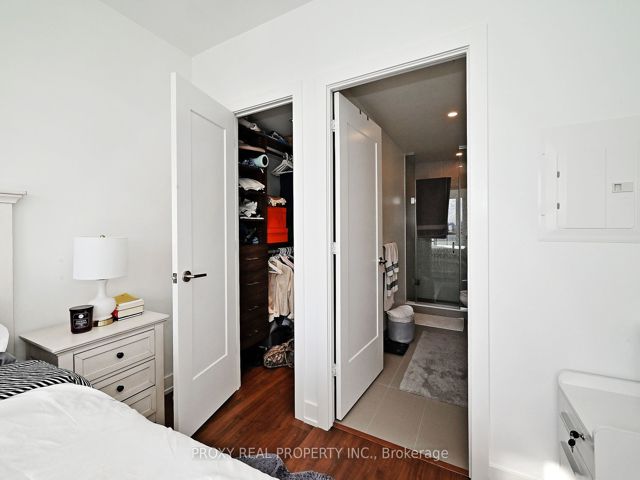 833 - 20 Inn On The Park Dr