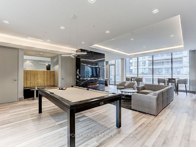 423 - 36 Forest Manor Rd