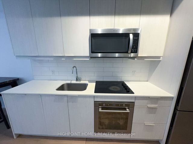 423 - 36 Forest Manor Rd