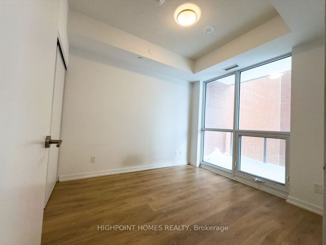 423 - 36 Forest Manor Rd