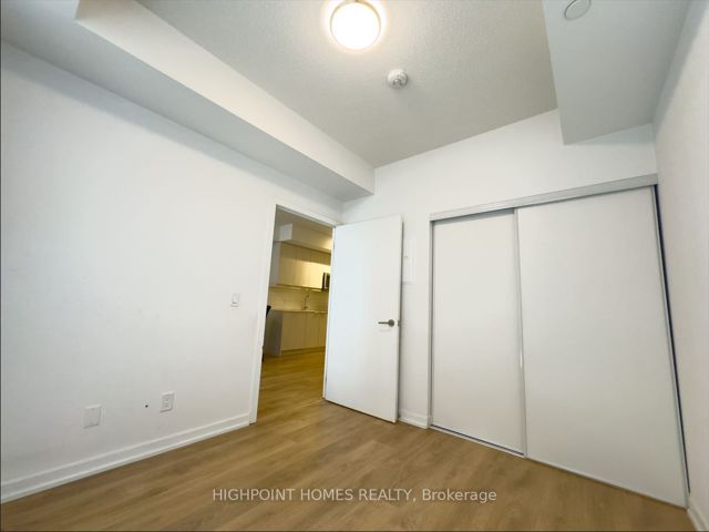 423 - 36 Forest Manor Rd