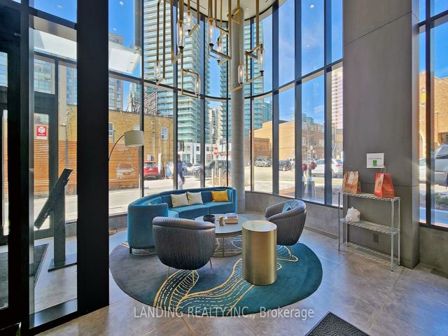 2302 - 15 Holmes Ave