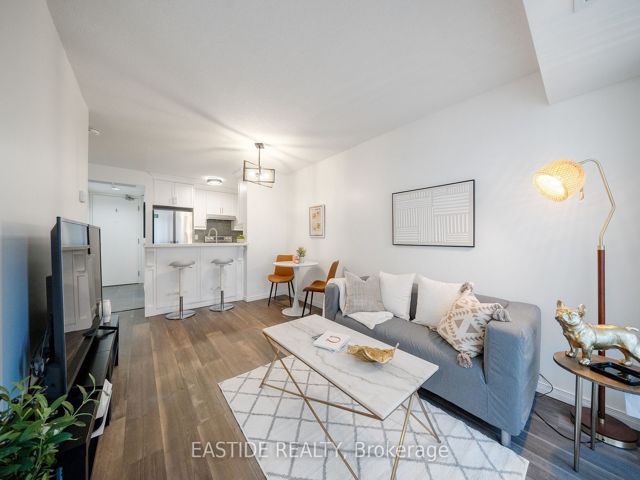 2912 - 155 Beecroft Rd