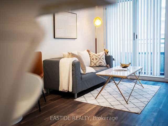 2912 - 155 Beecroft Rd