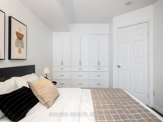 2912 - 155 Beecroft Rd