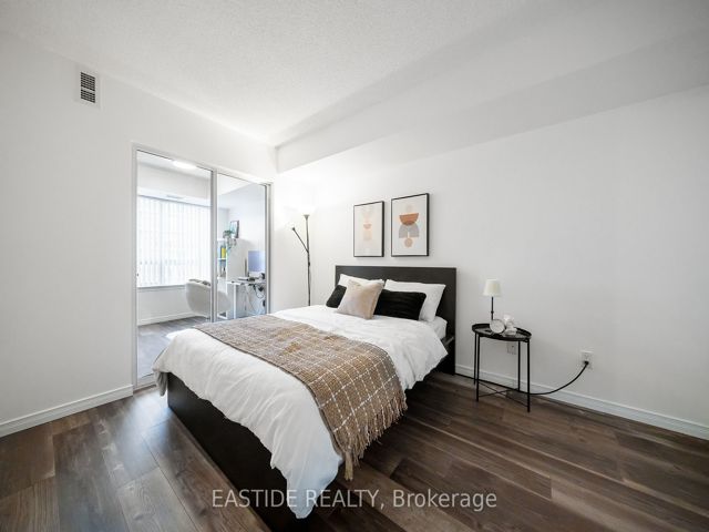 2912 - 155 Beecroft Rd