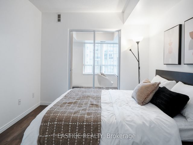 2912 - 155 Beecroft Rd