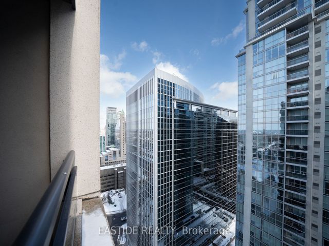 2912 - 155 Beecroft Rd