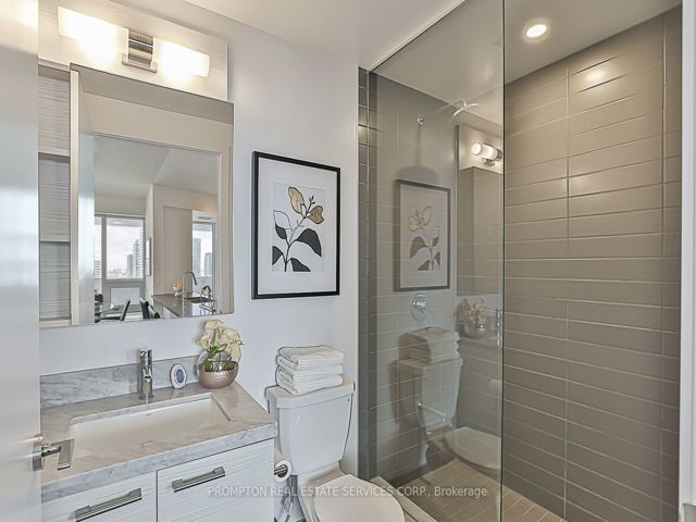 2203 - 2221 Yonge St