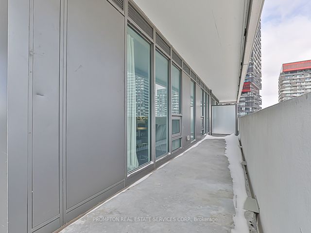2203 - 2221 Yonge St
