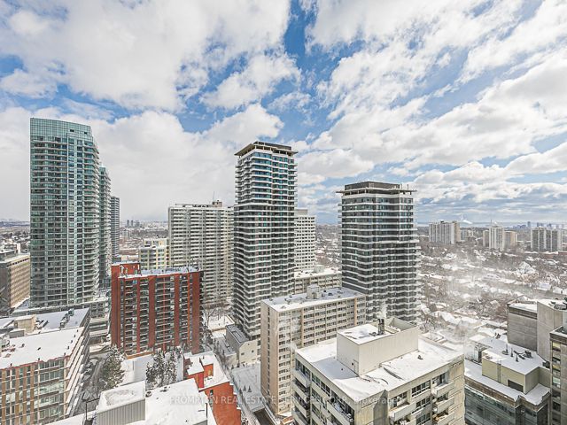 2203 - 2221 Yonge St
