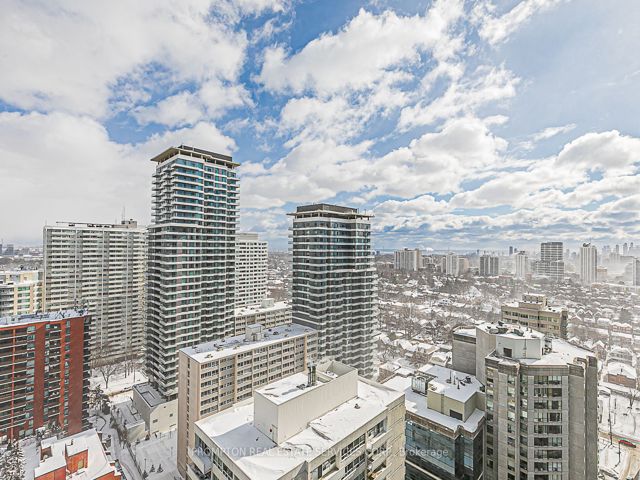 2203 - 2221 Yonge St