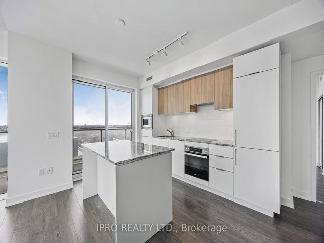1811 - 50 O'neill Rd