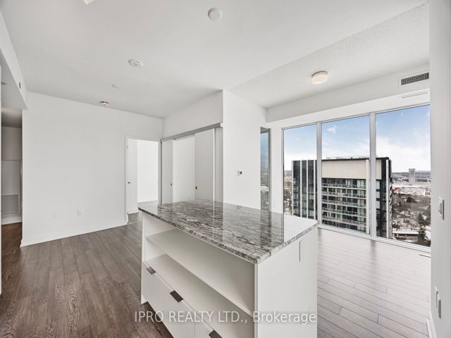 1811 - 50 O'neill Rd