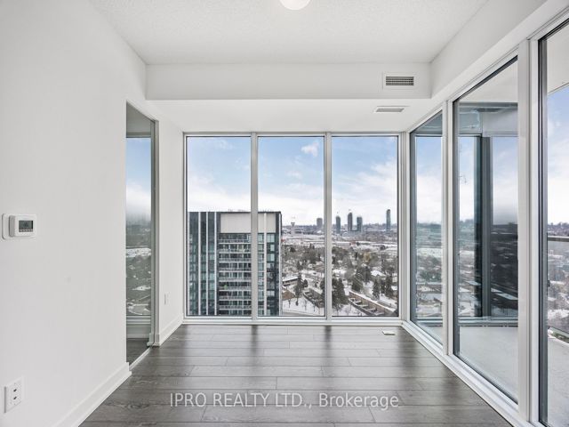 1811 - 50 O'neill Rd