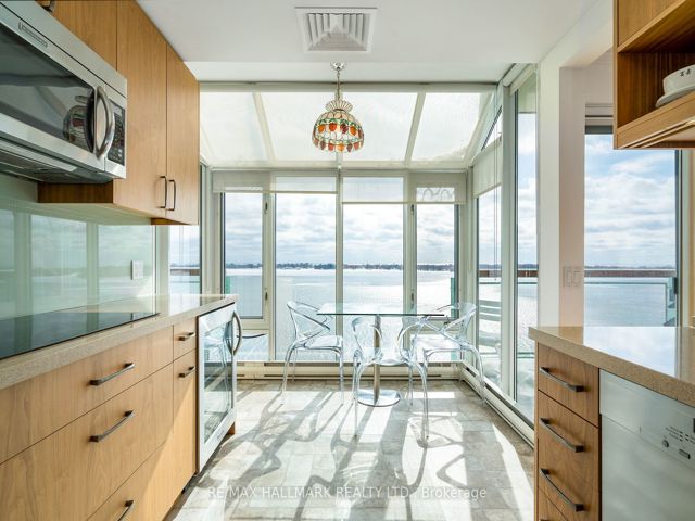 1108 - 211 Queens Quay W