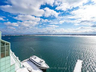1108 - 211 Queens Quay W