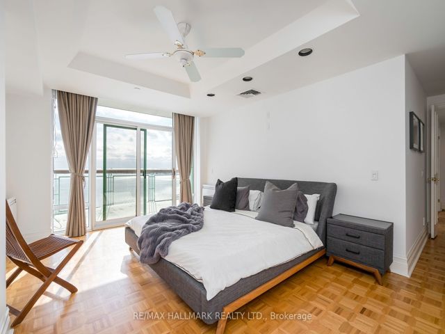 1108 - 211 Queens Quay W