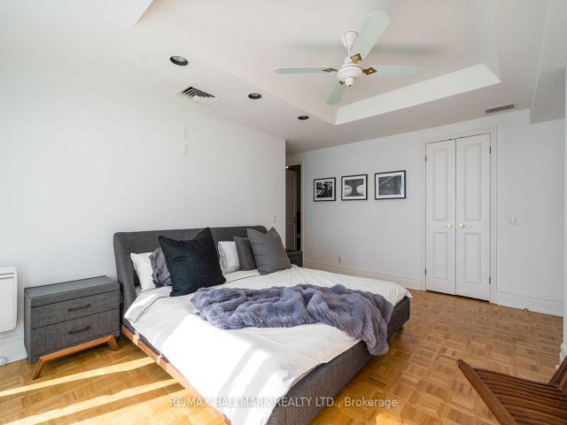1108 - 211 Queens Quay W