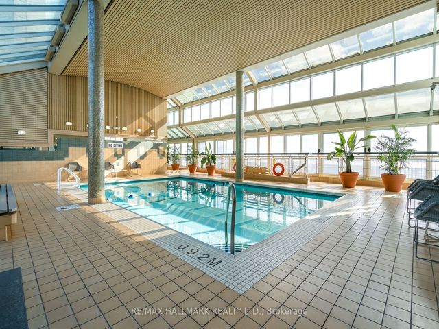 1108 - 211 Queens Quay W