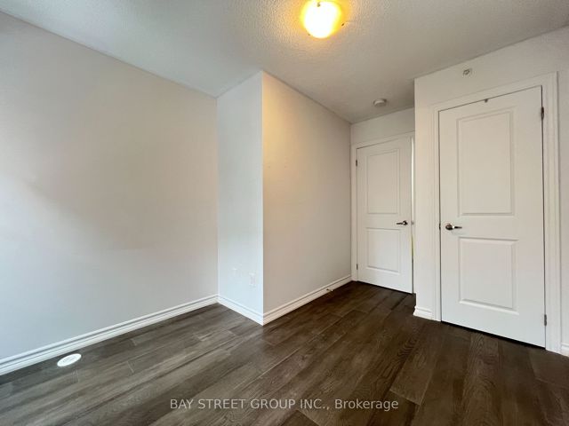23 - 39 Drewry Ave