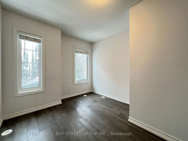23 - 39 Drewry Ave