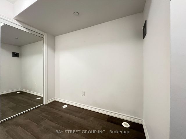 23 - 39 Drewry Ave