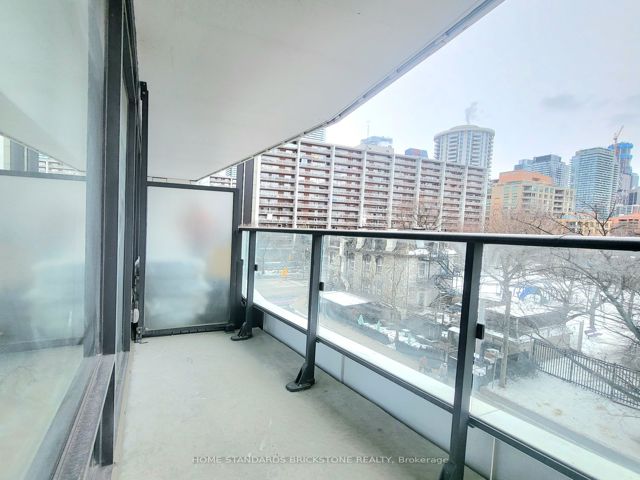 518 - 85 Wood St