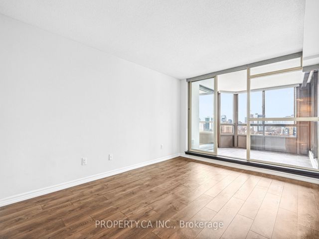 1106 - 130 Carlton St