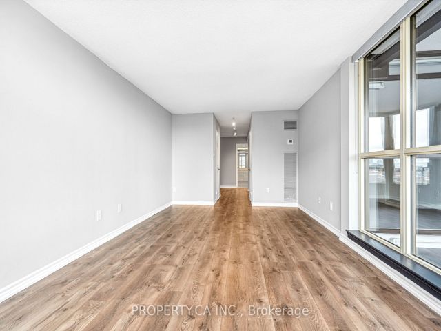 1106 - 130 Carlton St