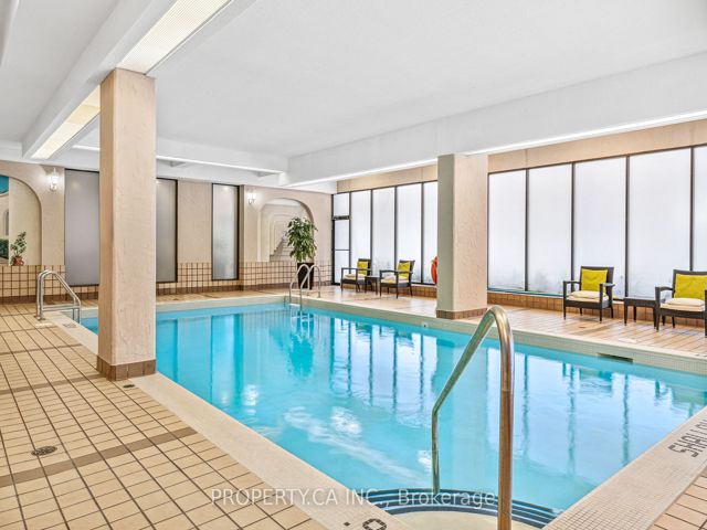 1106 - 130 Carlton St