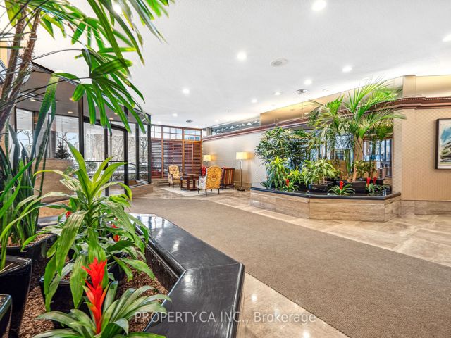 1106 - 130 Carlton St