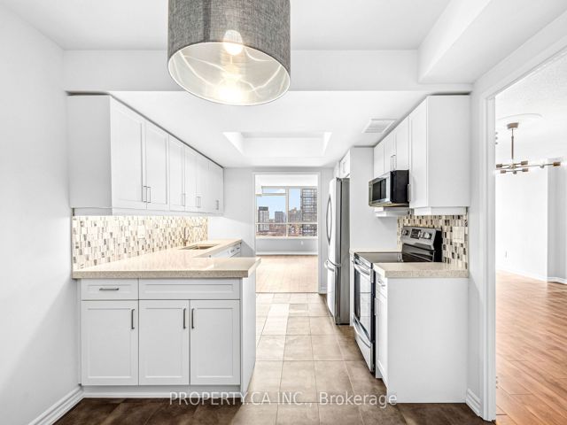1106 - 130 Carlton St