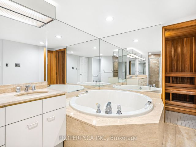 1106 - 130 Carlton St