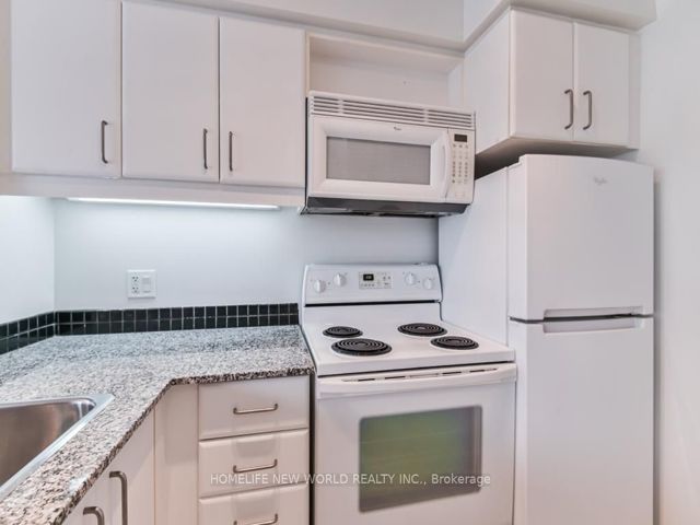 709 - 33 Sheppard Ave E